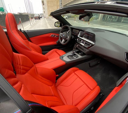 Kira BMW Z4 2022 içinde Dubai