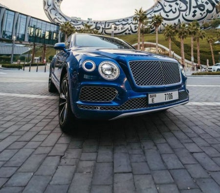 Location Bentley Bentayga 2020 dans Dubai
