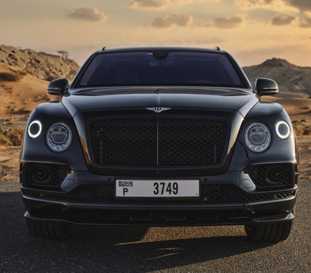 Location Bentley Bentayga 2017 dans Dubai