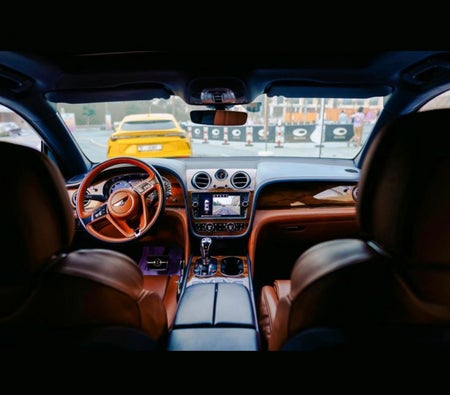 Location Bentley Bentayga 2020 dans Dubai