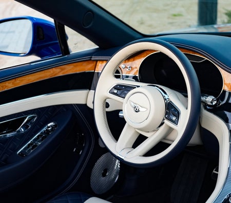 Miete Bentley Continental GT Cabrio 2022 in Dubai