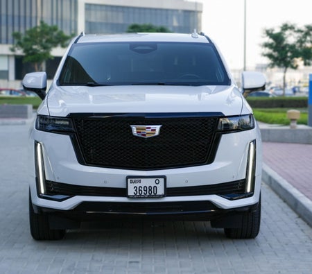 Huur Cadillac Escalade Platinum Sport 2022 in Dubai