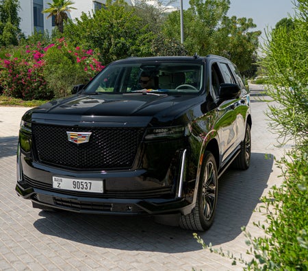 Miete Cadillac Escalade Platinum Sport 2023 in Dubai