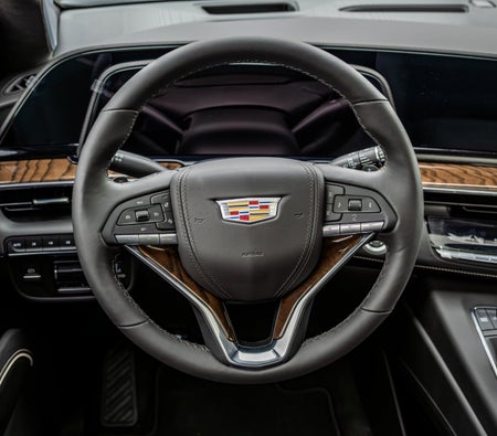 Huur Cadillac Escalade Platinum Sport 2024 in Dubai