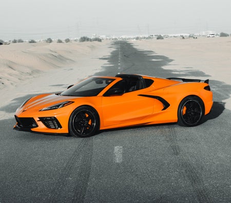 Affitto Chevrolet Corvette C7 Stingray decappottabile 2020 in Dubai