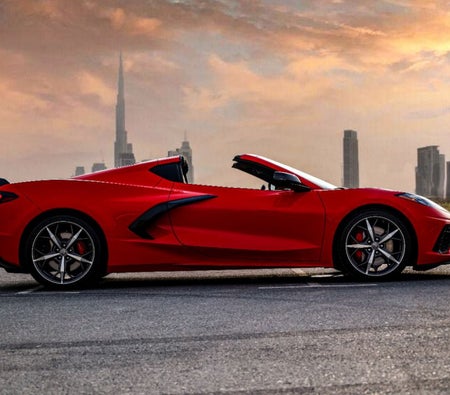 Affitto Chevrolet Corvette C8 Stingray decappottabile 2022 in Dubai