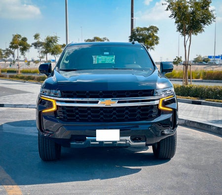 Huur Chevrolet buitenwijk 2023 in Dubai