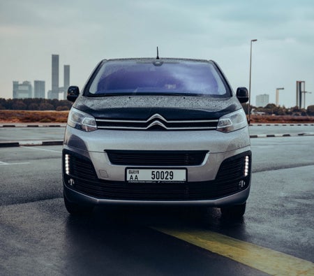 Huur Citroën Spacetourer 2024 in Dubai