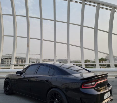 Location Esquive Chargeur V6 2019 dans Dubai