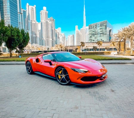Alquilar Ferrari 296 GTB 2023 en Dubai