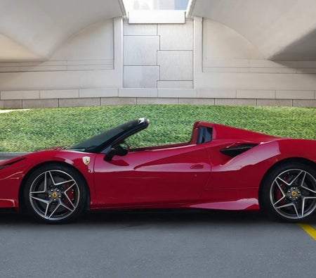 Alquilar Ferrari F8 Tributo Araña 2022 en Dubai