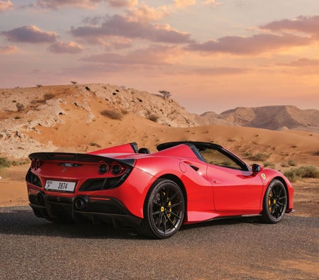 Alquilar Ferrari Kit Novitec F8 Tributo Spider 2023 en Dubai