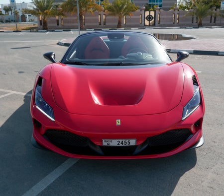 Alquilar Ferrari F8 Tributo Araña 2021 en Dubai