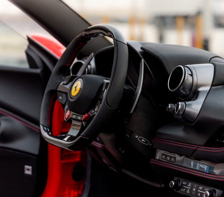 Location Ferrari F8 Tributo Spider 2024 dans Dubai