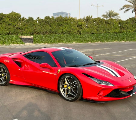 Affitto Ferrari F8 Tributo 2021 in Dubai