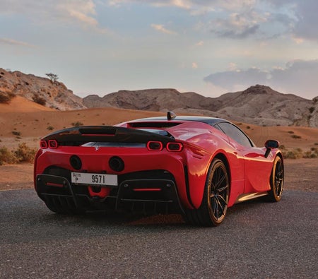 Alquilar Ferrari SF90 Stradale 2022 en Dubai