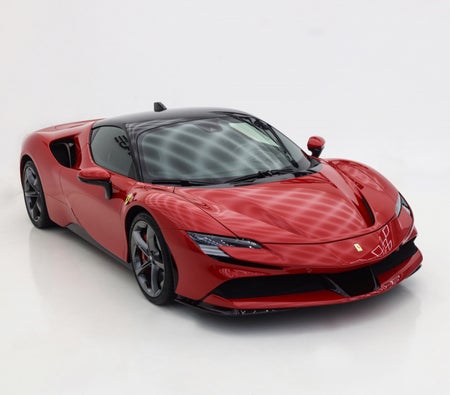 Alquilar Ferrari SF90 Stradale 2023 en Dubai