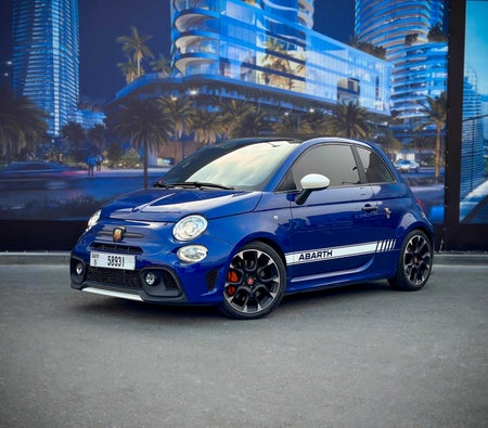 Location Fiat Abarth 595 Compétition 2021 dans Dubai
