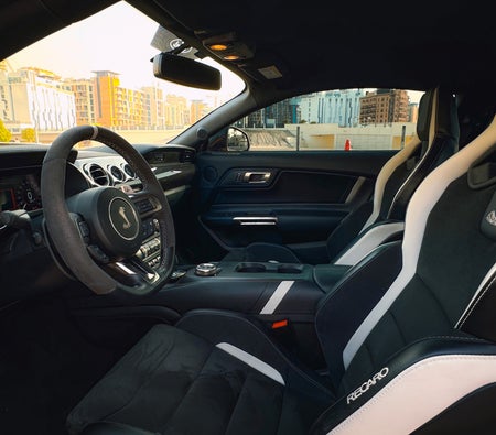 Kira Ford Mustang Shelby GT500 2022 içinde Dubai