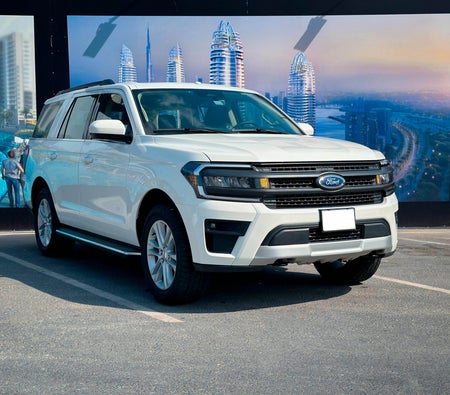 Miete Ford Expedition 2023 in Ajman