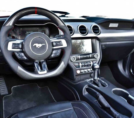 تأجير فورد موستنغ شيلبي GT500 كيت المكشوفة V8 2019 في دبي