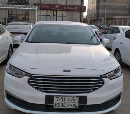 Miete Ford Stier 2022 in Riad