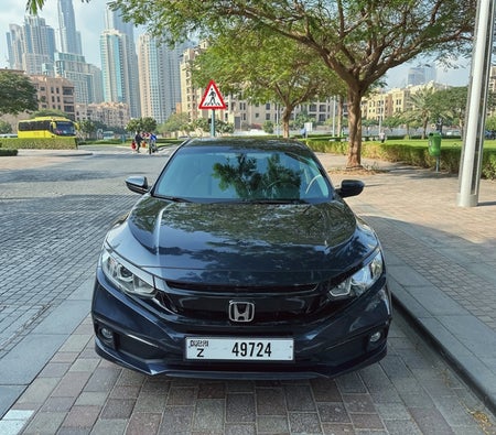 Huur Honda burgerlijk 2021 in Dubai