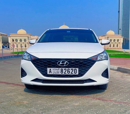 Alquilar Hyundai Acento 2023 en Dubai
