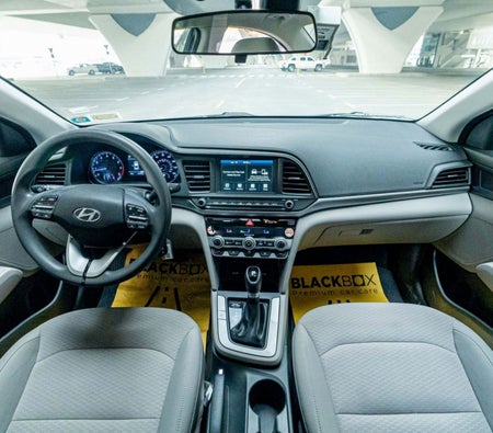 Miete Hyundai Elantra 2020 in Dubai