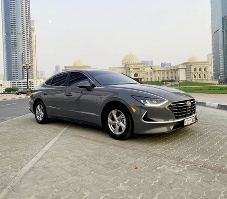 Huur Hyundai Sonate 2022 in Dubai