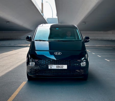 Alquilar Hyundai Estrella 9S 2024 en Dubai