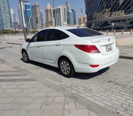 Location Hyundai Accent 2017 dans Dubai