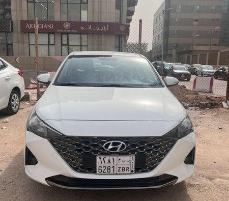 Huur Hyundai Accent 2022 in Riyad