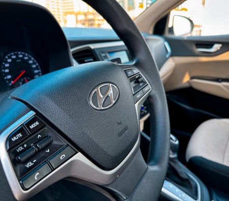 Huur Hyundai Accent 2023 in Ras Al Khaimah