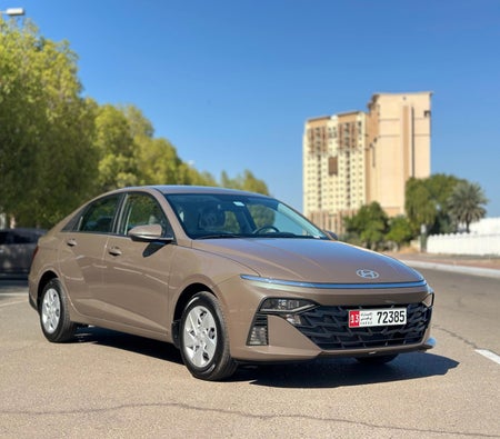 Miete Hyundai Akzent 2024 in Abu Dhabi