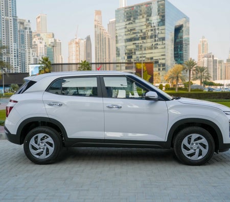 Kira Hyundai Girit 5 Kişilik 2023 içinde Dubai