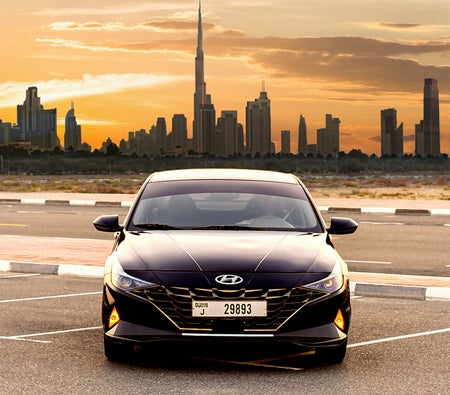 Huur Hyundai Elantra 2023 in Dubai