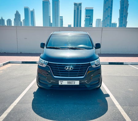 Miete Hyundai H1 2022 in Dubai