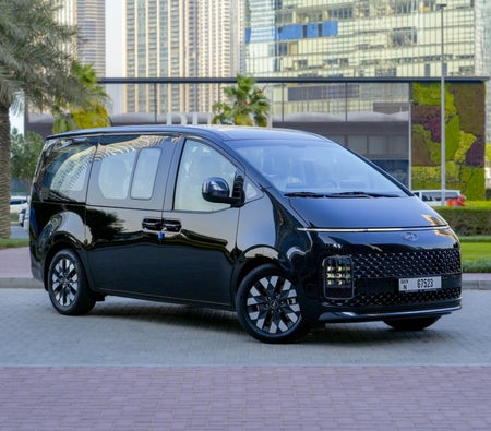 Miete Hyundai Staria 9S 2023 in Dubai