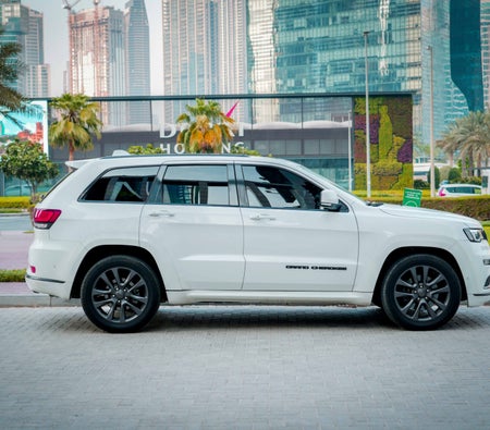 Jeep Grand Cherokee Price in Dubai - SUV Hire Dubai - Jeep Rentals