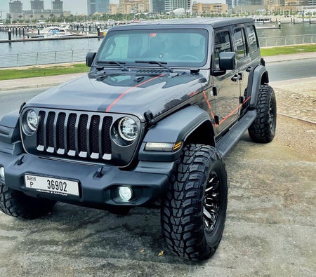 Location Jeep Wrangler édition spéciale 2021 dans Dubai