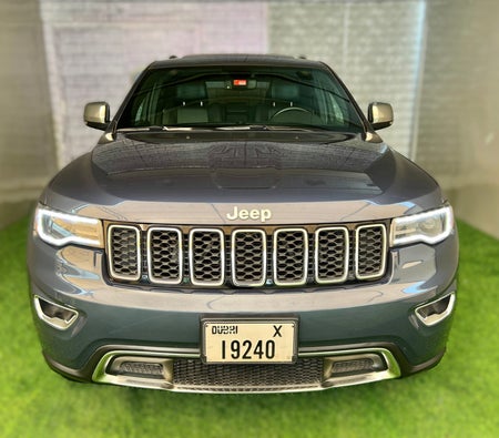 Location Jeep Grand Cherokee 2021 dans Dubai