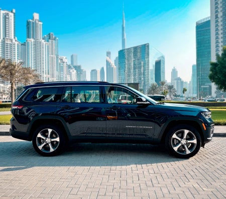 Rent Jeep Grand Cherokee 2022 in Dubai
