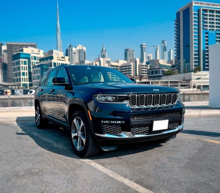 Affitto Jeep Gran Cherokee 2023 in Dubai