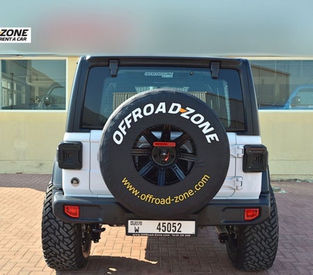 Miete Jeep Wrangler Sport Plus 2023 in Dubai