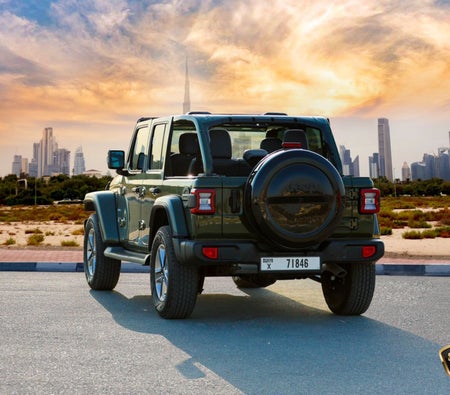 Miete Jeep Wrangler Unlimited Sahara Edition 2021 in Abu Dhabi