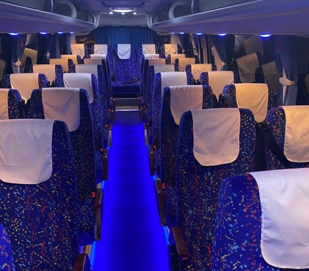 Huur Koning Long 35-zits bus 2020 in Dubai