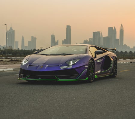 Location Lamborghini Aventador SVJ Roadster 2020 dans Dubai