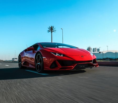 Huur Lamborghini Huracan Evo Coupé 2020 in Dubai