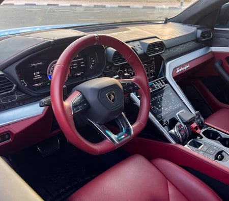 Huur Lamborghini Urus 2020 in Dubai